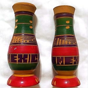 Salt and pepper shakers